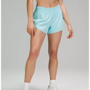 Lulu Lemon Tracker Low Rise Lined Short